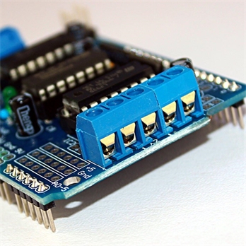 L293D 4 channel motor control shield